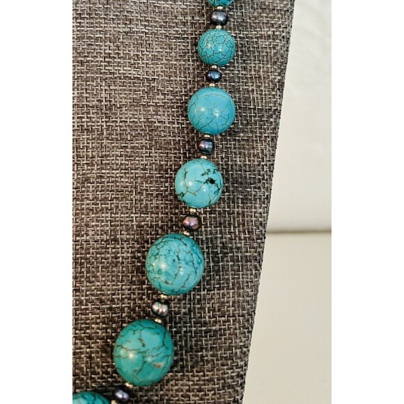Park Lane Vintage Faux Turquoise Graduated Bead Necklace 24-27.5 Inches - Picture 2 of 3